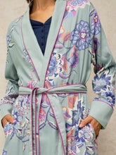 Load image into Gallery viewer, White Stuff 447437 NINA WOVEN DRESSING GOWN
