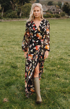 Load image into Gallery viewer, Hope And Ivy 7900 BUNTY MAXI WRAP DRESS
