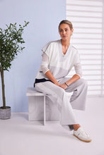 Load image into Gallery viewer, Naya Npa26249 V neck top with contrast pocket
