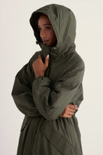 Load image into Gallery viewer, Seasalt B-Rn41083-1723 Path Maker Coat

