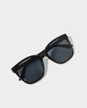 Load image into Gallery viewer, Katie Loxton Klsg067 SAVANNAH SUNGLASSES
