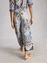 Load image into Gallery viewer, White Stuff 445120 SHELLY LINEN BLEND CULOTTE
