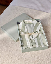 Load image into Gallery viewer, Katie Loxton Kls753 GIFT BOXED PYJAMA SET
