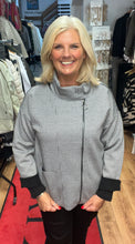 Load image into Gallery viewer, Peruzzi W24179 Herringbone Zip Jacket
