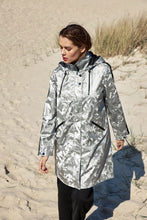 Load image into Gallery viewer, Frandsen 441 404 RAINCOAT
