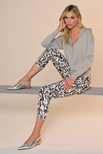 Load image into Gallery viewer, I'Cona 61086 60370 I'CONA TROUSERS

