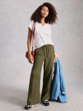 Load image into Gallery viewer, White Stuff 445348 NELLY EMBROIDERED TEE
