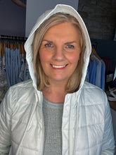 Load image into Gallery viewer, Betty Barclay 7024/1549 Jacket
