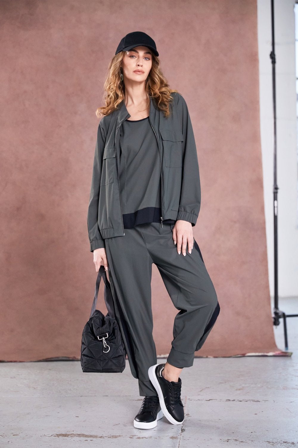 Naya Naw25120 SLIM LEG TROUSER