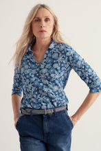 Load image into Gallery viewer, Seasalt B-Wm39278-38423 Wavecrest Shirt
