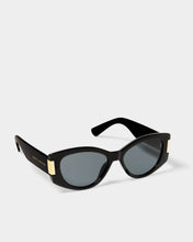 Load image into Gallery viewer, Katie Loxton Klsg062 RIMINI SUNGLASSES

