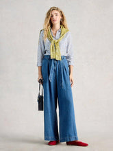 Load image into Gallery viewer, White Stuff 445245 Sophie organic cotton shirt
