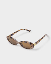 Load image into Gallery viewer, Katie Loxton Klsg112 NISSI SUNGLASSES
