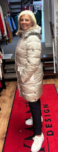 Load image into Gallery viewer, Barbara Lebek 10790042 Down shortcoat with hood and fake fur
