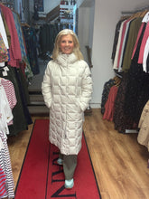Load image into Gallery viewer, Frandsen 551 576 FRANDSEN DOWN COAT
