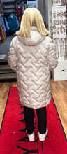 Load image into Gallery viewer, Barbara Lebek 10630042 Short coat Polar pearls with hood
