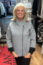 Load image into Gallery viewer, Peruzzi W24179 Herringbone Zip Jacket
