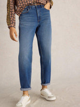 Load image into Gallery viewer, White Stuff 446265 FREYA WEEKEND JEAN
