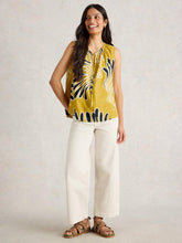 Load image into Gallery viewer, White Stuff 443453 MARLEY LINEN BLEND VEST
