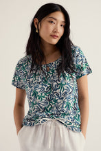 Load image into Gallery viewer, Seasalt B-Wm39649-38128 Appletree T-Shirt
