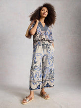 Load image into Gallery viewer, White Stuff 445120 SHELLY LINEN BLEND CULOTTE
