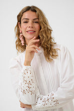 Load image into Gallery viewer, Cream 10614686 CR Chloe Shirt
