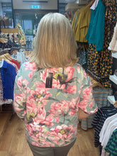 Load image into Gallery viewer, Betty Barclay 2773/1816 Sweatshirt
