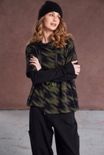 Load image into Gallery viewer, Naya Naw25244 HOUNDSTOOTH KNIT HIGH NECK
