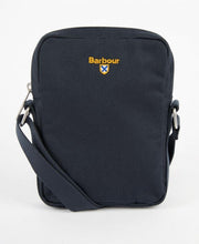 Load image into Gallery viewer, Barbour Uba0585ny31 Barbour Cascad Cross B Navy
