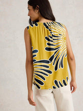 Load image into Gallery viewer, White Stuff 443453 MARLEY LINEN BLEND VEST
