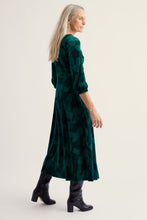 Load image into Gallery viewer, Seasalt B-Wm40552-39184 Oak Cottage Dress
