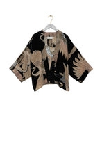 Load image into Gallery viewer, One Hundred Stars Ckmcrablk CRANE BLACK CREPE KIMONO

