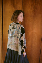 Load image into Gallery viewer, One Hundred Stars Ckmcrablk CRANE BLACK CREPE KIMONO
