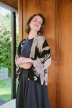 Load image into Gallery viewer, One Hundred Stars Ckmcrablk CRANE BLACK CREPE KIMONO
