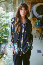 Load image into Gallery viewer, One Hundred Stars Ovscraeml CRANE EMERALD OVERSIZED SHIRT
