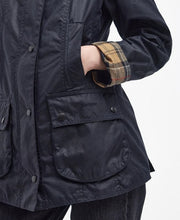 Load image into Gallery viewer, Barbour Lwx0827ny51 Barbour L/Wt Beadnell  Royal N
