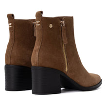 Load image into Gallery viewer, Carmela 164257 SUEDE ANKLE BOOTS
