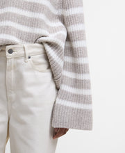 Load image into Gallery viewer, Barbour Lkn1680be11 Barbour Irene Knit     Oat Str
