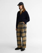 Load image into Gallery viewer, Barbour Lkn1793 Barbour Ravenshill Kni Navy
