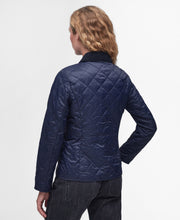 Load image into Gallery viewer, Barbour Lqu1012ny71 Barbour Deveron Quilt  Navy/Pa
