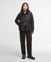 Load image into Gallery viewer, Barbour Lqu1836re96 Barbour Marla Quilt    Black C
