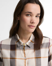 Load image into Gallery viewer, Barbour Lsh1352 Barbour Moorland Shirt Ecru Mu
