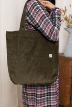 Load image into Gallery viewer, Lily &amp; Me Lm24634 Jumbo Cord Bag
