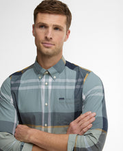 Load image into Gallery viewer, Barbour Msh5071tn37 Barbour Harris Shirt   Highlan
