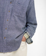 Load image into Gallery viewer, Barbour Msh5761in32 Barbour Bradden Shirt  Indigo

