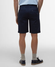 Load image into Gallery viewer, Barbour Mst0054ny91 Barbour Smart Chino Sh Navy
