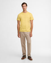 Load image into Gallery viewer, Barbour Mts1567ye53 Barbour Tartan T-Shirt Washed
