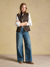 Load image into Gallery viewer, Joules Braemar Luxe Gilet BRAEMAR LUXE GILET

