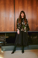 Load image into Gallery viewer, One Hundred Stars Ckmorcblk ORCHID BLACK CREPE KIMONO
