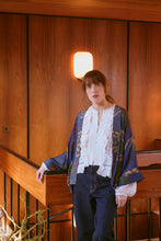 Load image into Gallery viewer, One Hundred Stars Kimparnav PARSLEY SEED NAVY KIMONO
